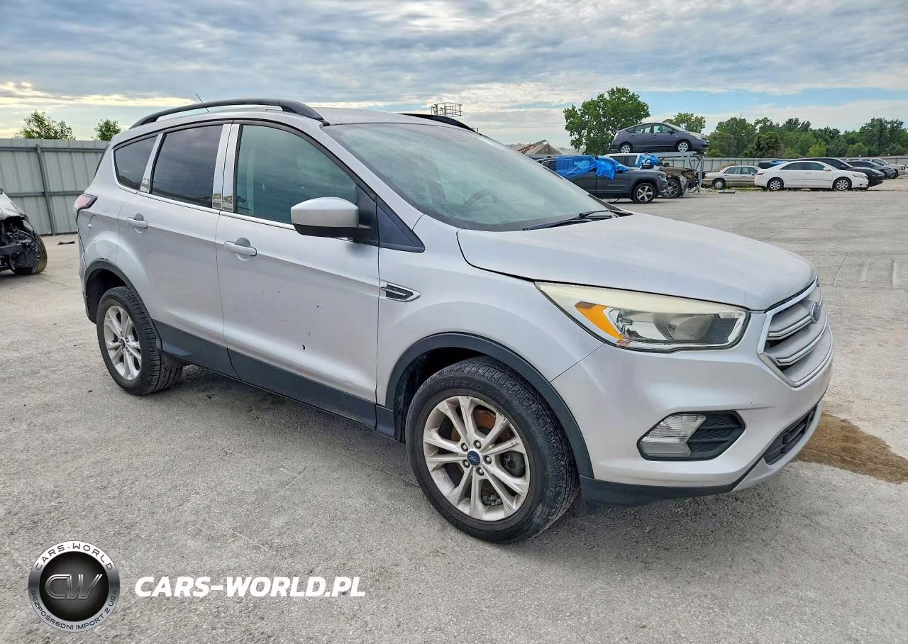 2018 Ford Escape Se VIN:1FMCU9GD4JUB36295 - 4