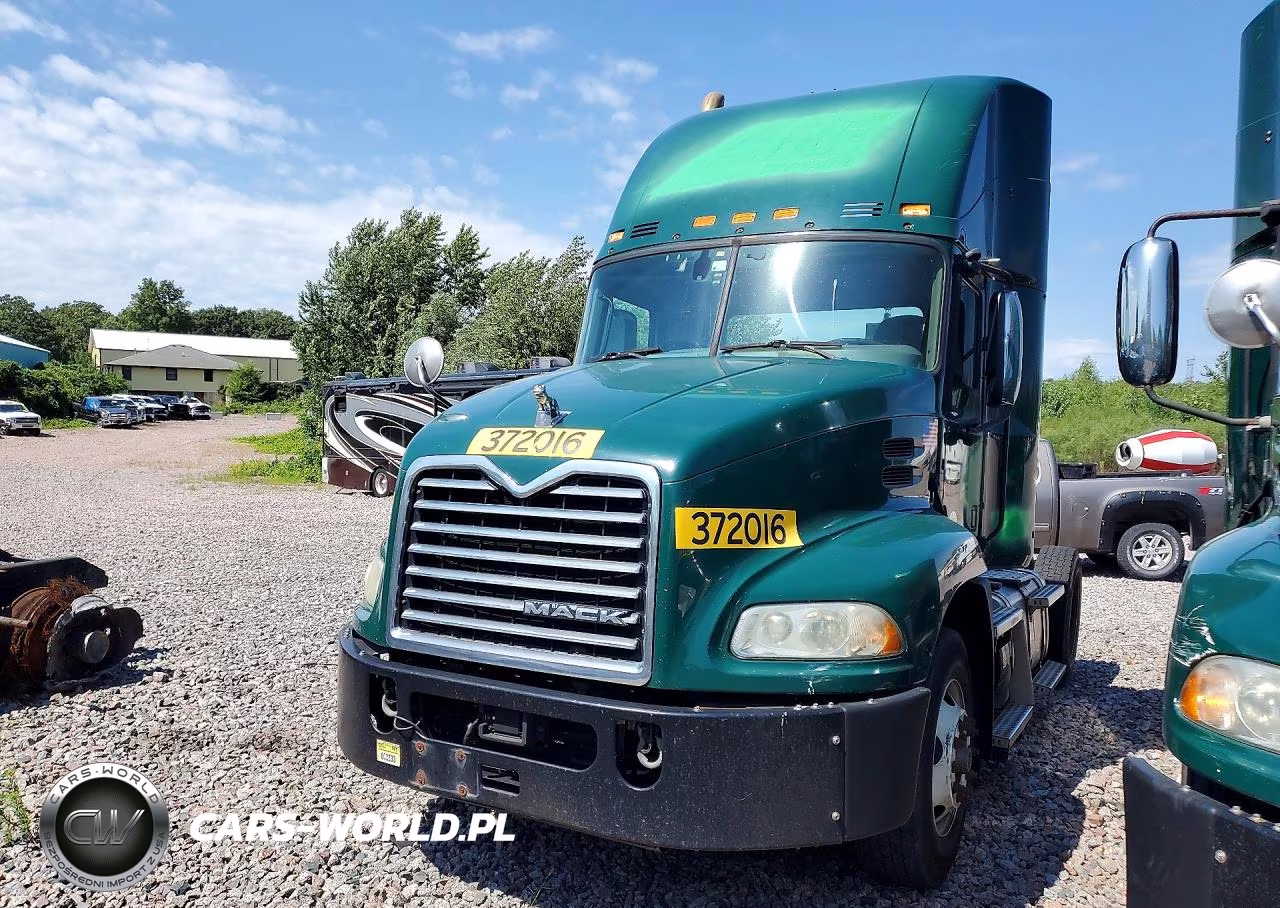 2018 Mack Cxu612 Semi Truck – zdjęcie 1 z 13
