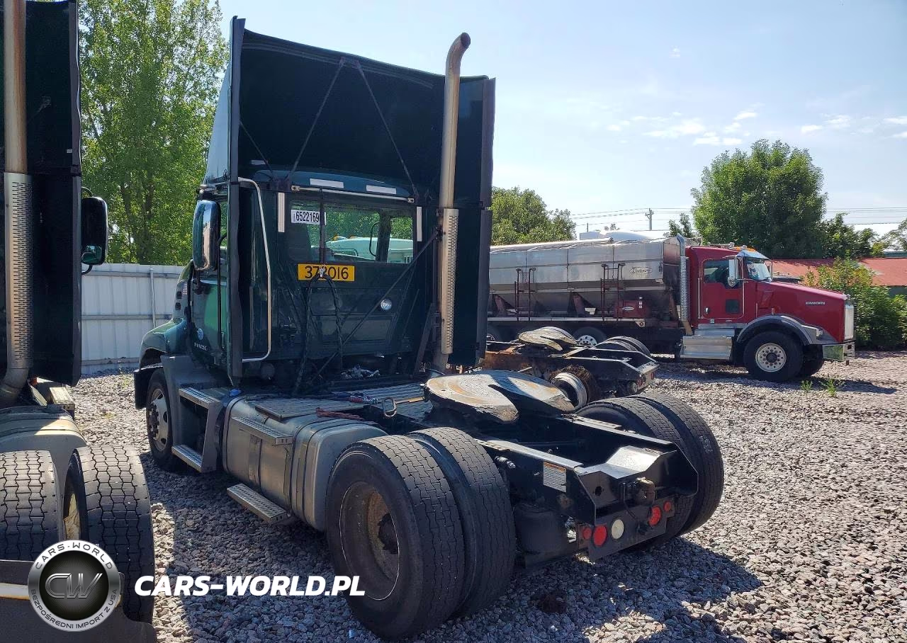 2018 Mack Cxu612 Semi Truck VIN:1M1AW01X7JM010646 - 2