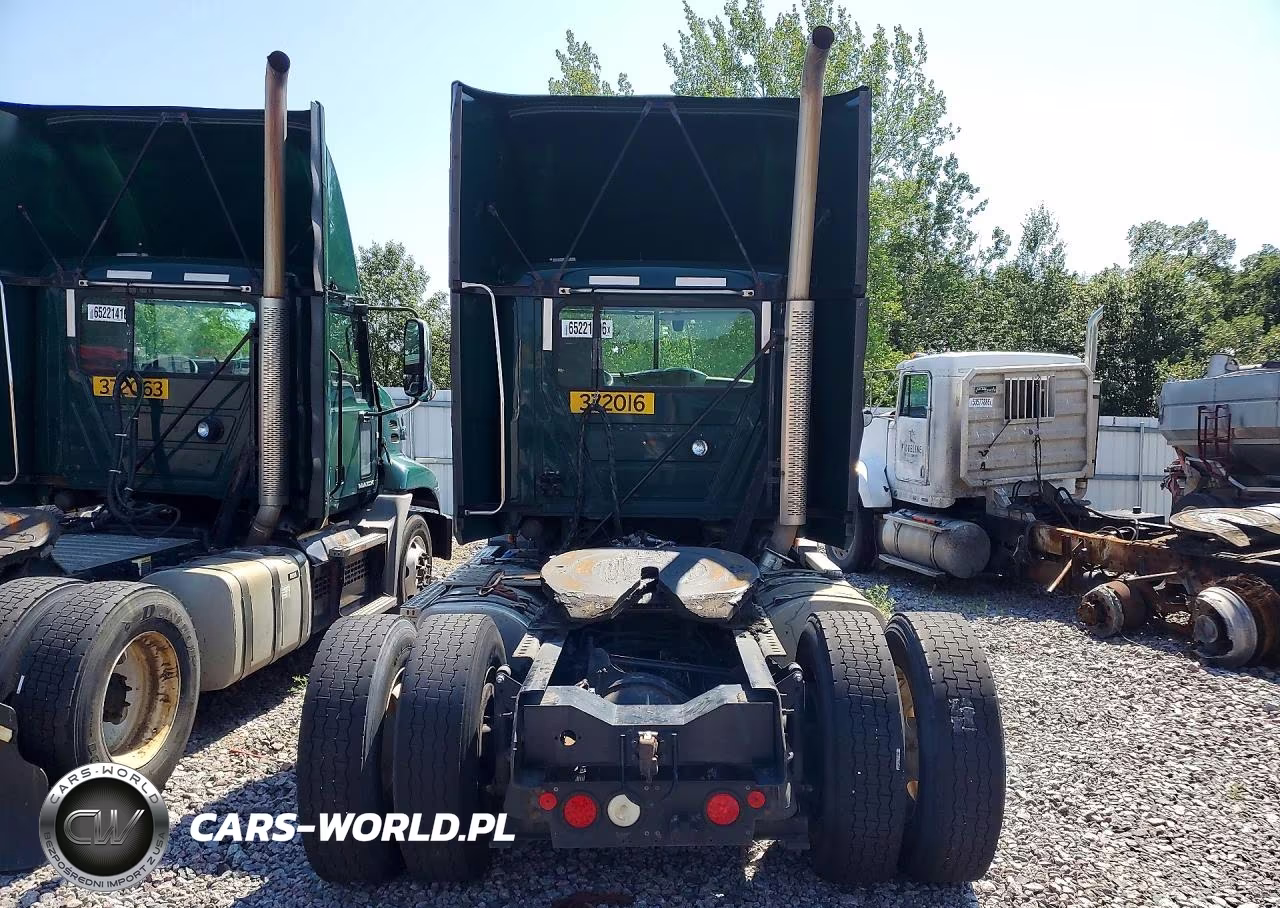2018 Mack Cxu612 Semi Truck VIN:1M1AW01X7JM010646 - 6