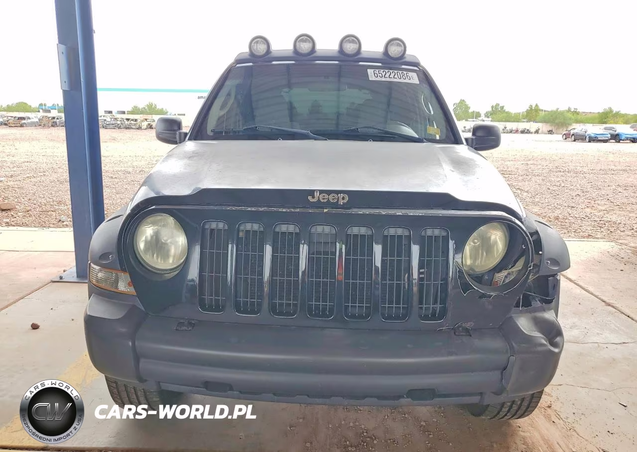2005 Jeep Liberty Renegade VIN:1J4GK38K65W542637 - 5