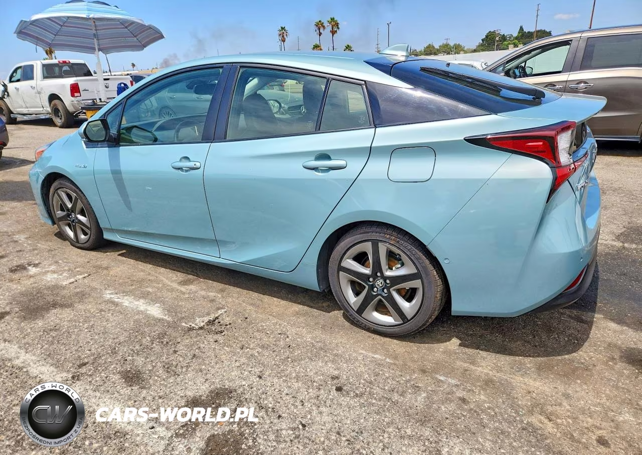 2022 Toyota Prius Night Shade VIN:JTDKAMFU3N3182595 - 2