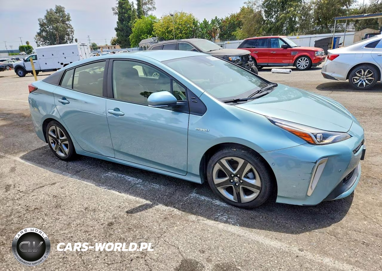 2022 Toyota Prius Night Shade VIN:JTDKAMFU3N3182595 - 4