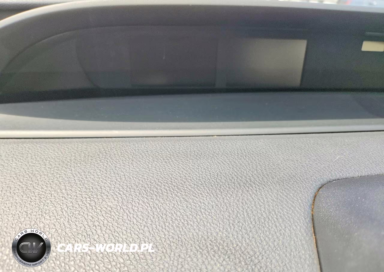 2022 Toyota Prius Night Shade VIN:JTDKAMFU3N3182595 - 9