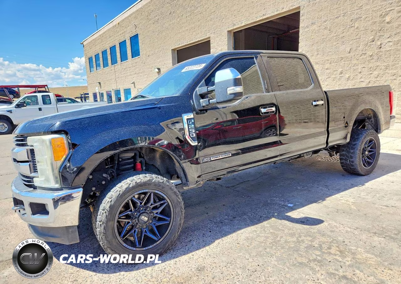 2017 Ford F250 Super Duty – zdjęcie 1 z 12