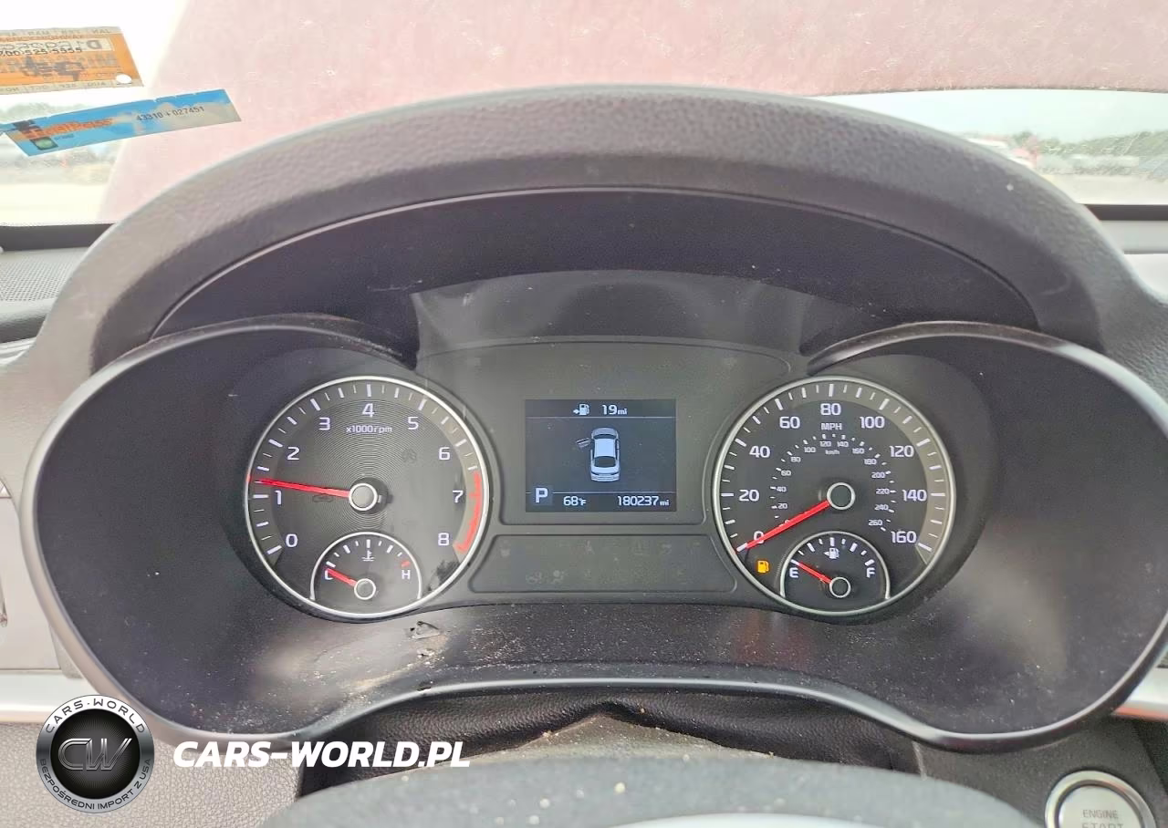 2019 Kia Optima S VIN:5XXGT4L37KG373945 - 11