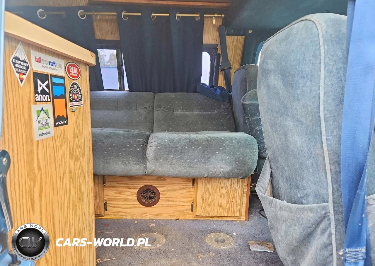 1989 Chevrolet G20 VIN:1GBEG25K8K7160701 - 10