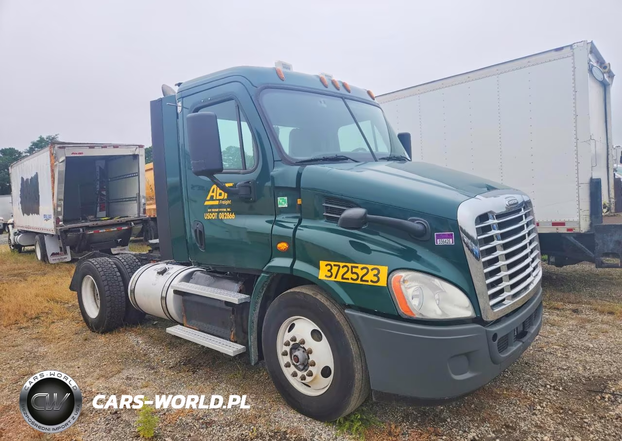 2018 Freightliner Cascadia 113 Semi Truck VIN:3AKBGADVXJSJL4351 - 4