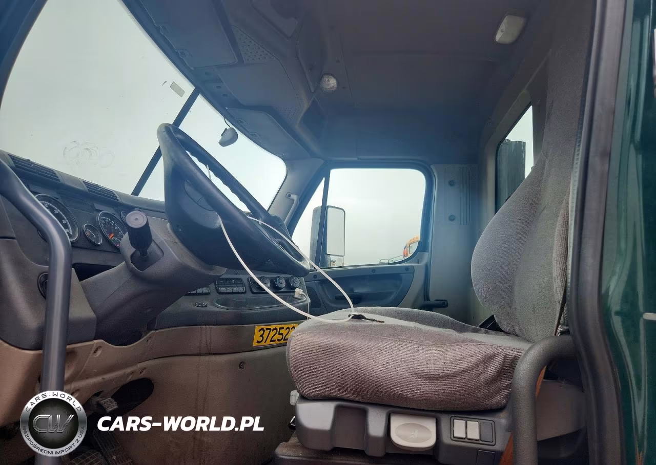 2018 Freightliner Cascadia 113 Semi Truck VIN:3AKBGADVXJSJL4351 - 7