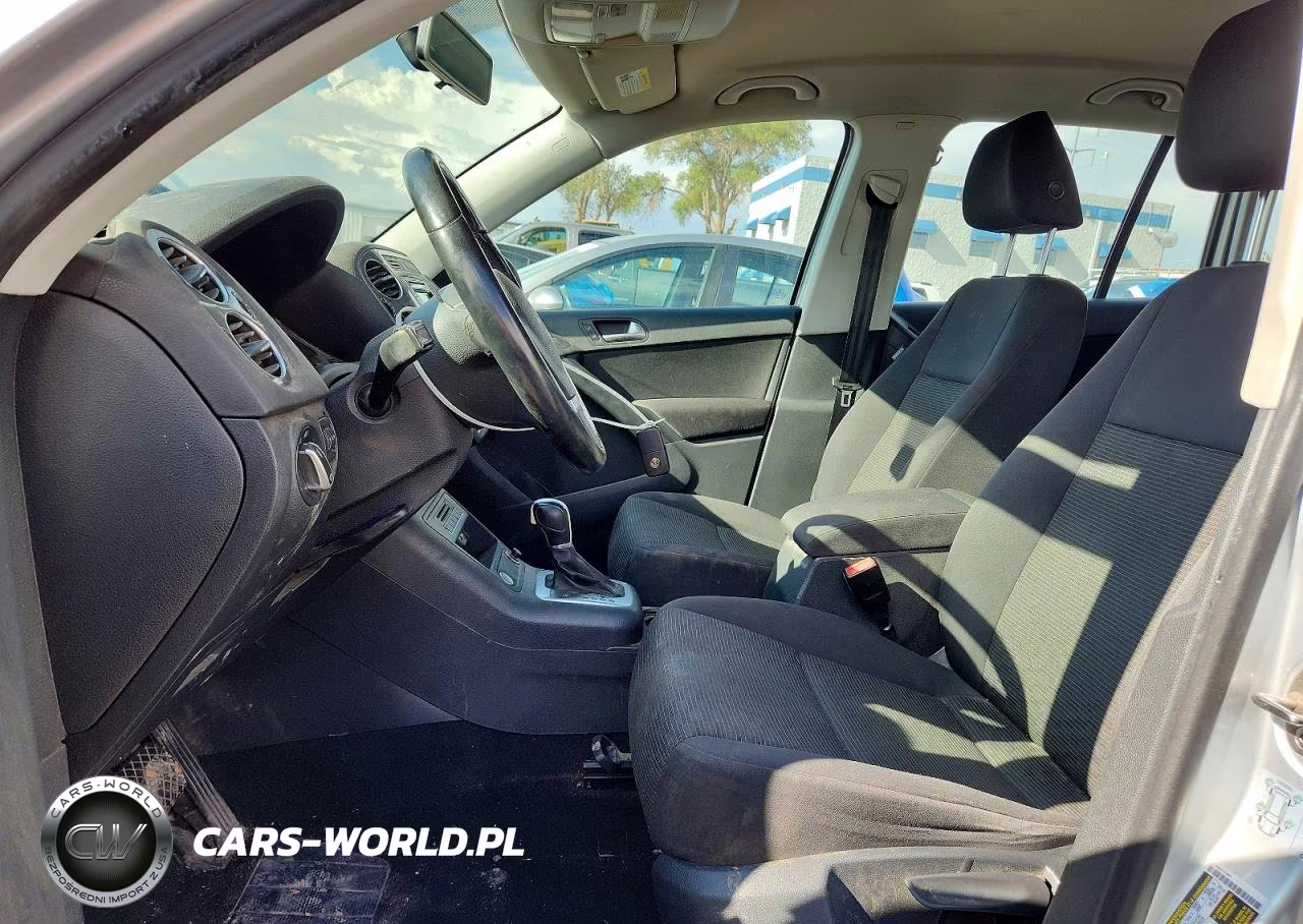 2018 Volkswagen Tiguan Limited VIN:WVGBV7AX5JK005095 - 7