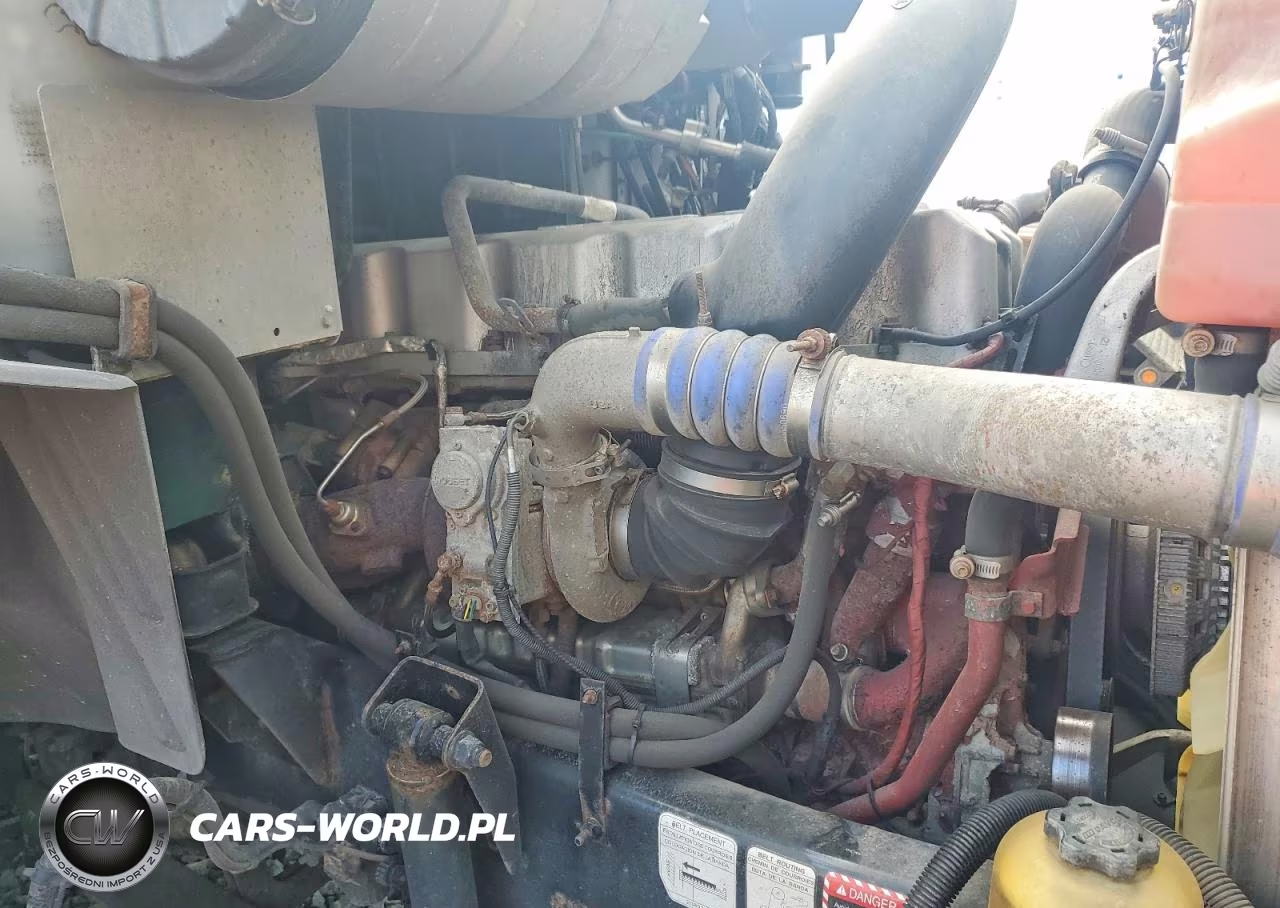 2017 Mack Cxu612 Semi Truck VIN:1M1AW01X7HM009717 - 10