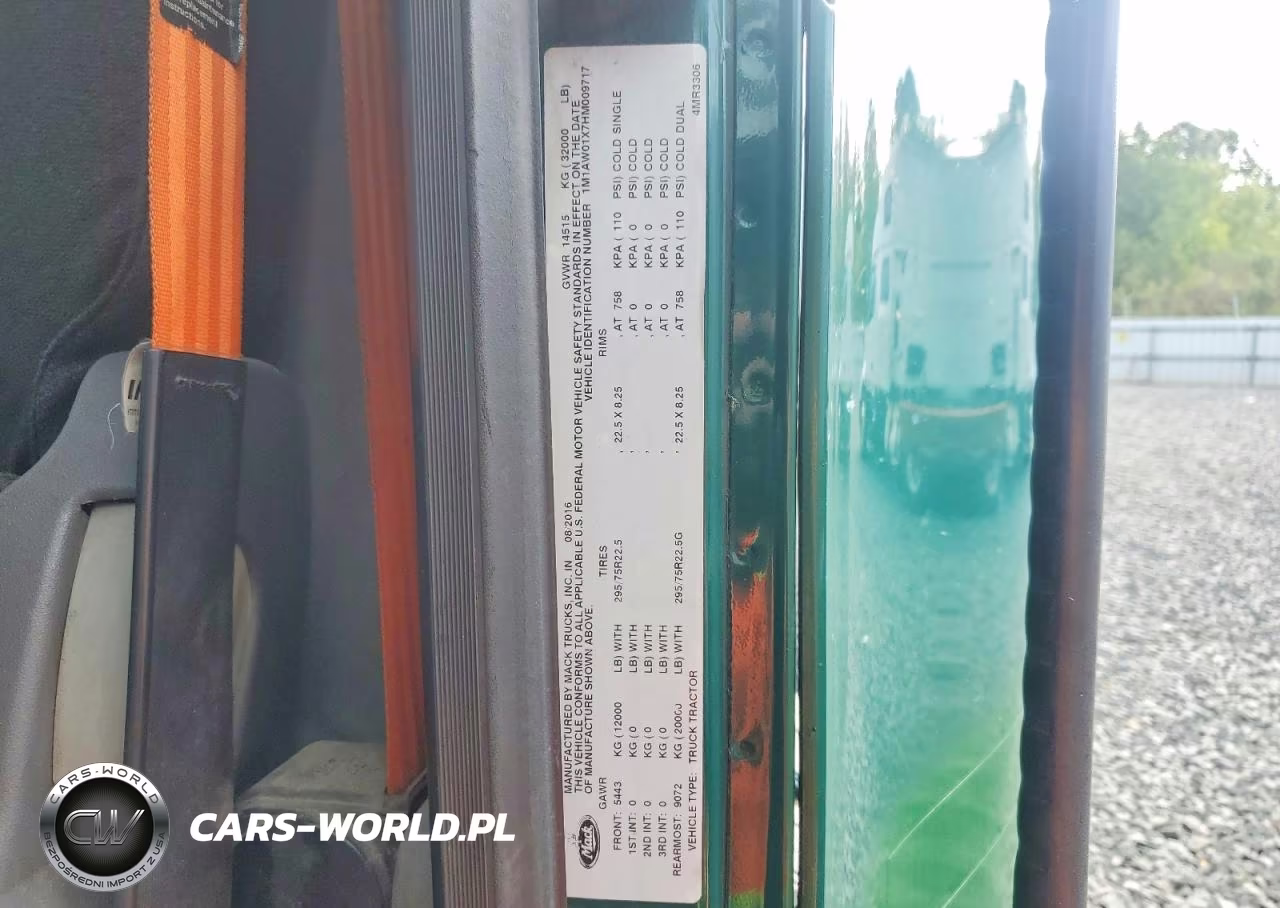 2017 Mack Cxu612 Semi Truck VIN:1M1AW01X7HM009717 - 12
