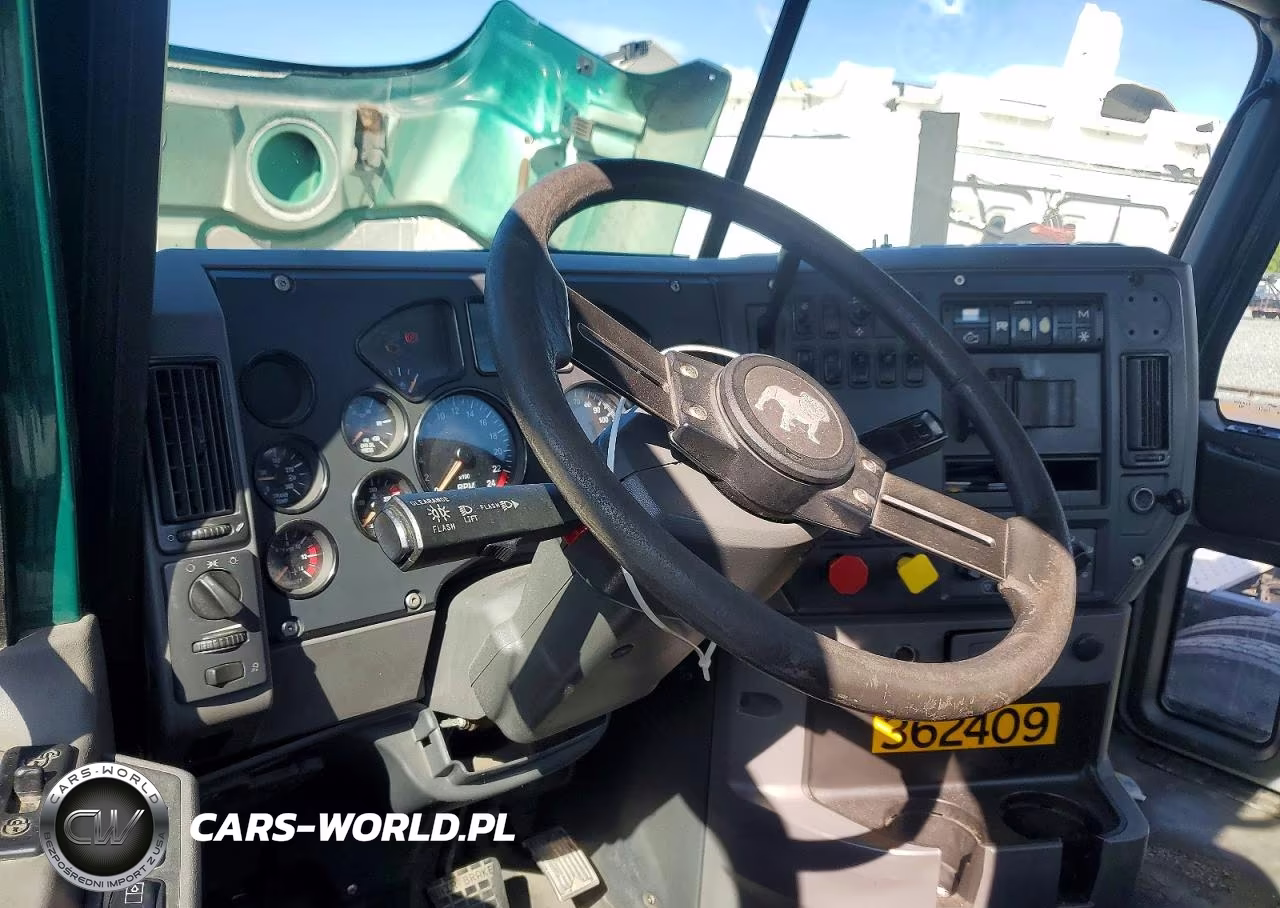 2017 Mack Cxu612 Semi Truck VIN:1M1AW01X7HM009717 - 8