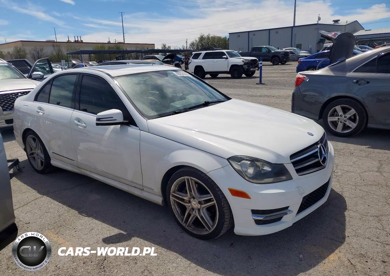 2014 Mercedes-Benz C 250 VIN:WDDGF4HB6EA960358 - 4
