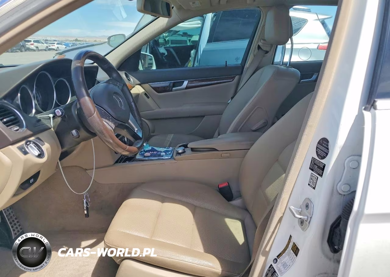 2014 Mercedes-Benz C 250 VIN:WDDGF4HB6EA960358 - 7