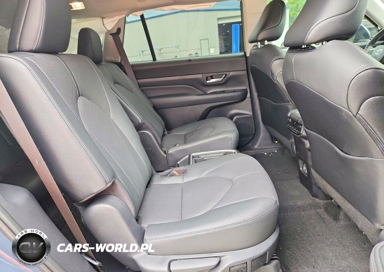 2026 Toyota Grand Highlander Hybrid Limited VIN:5TDACAB51TS078959 - 11