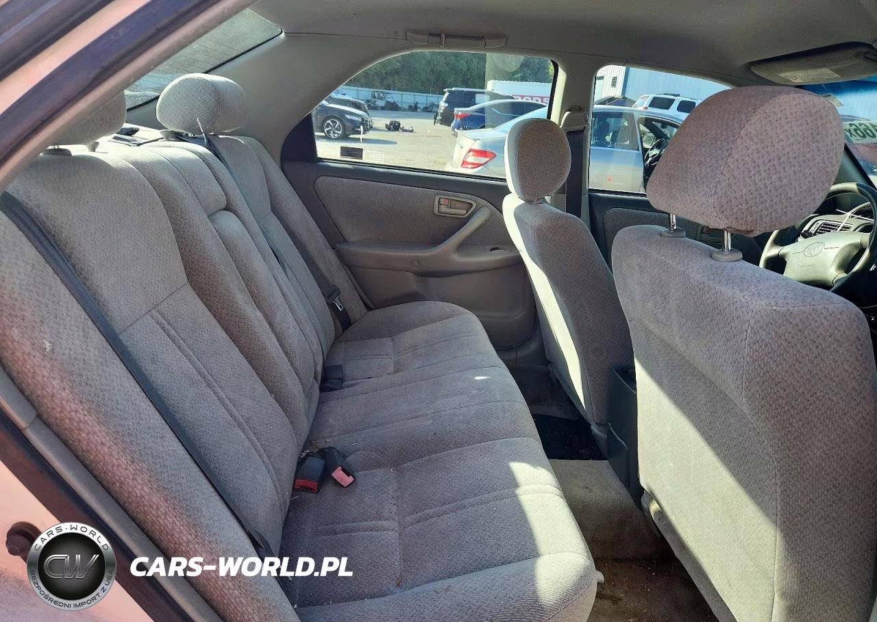 2000 Toyota Camry Le VIN:JT2BG22K2Y0403500 - 10