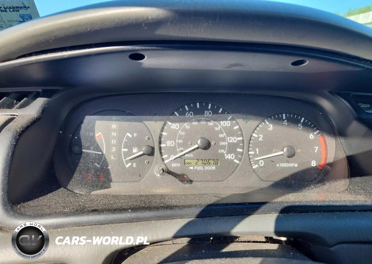 2000 Toyota Camry Le VIN:JT2BG22K2Y0403500 - 9