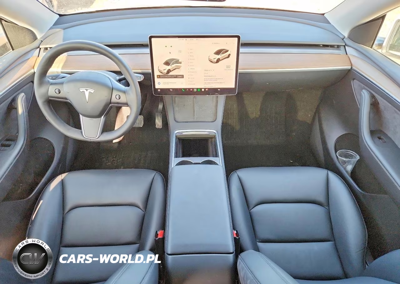 2023 Tesla Model Y VIN:7SAYGDEE9PA082753 - 8