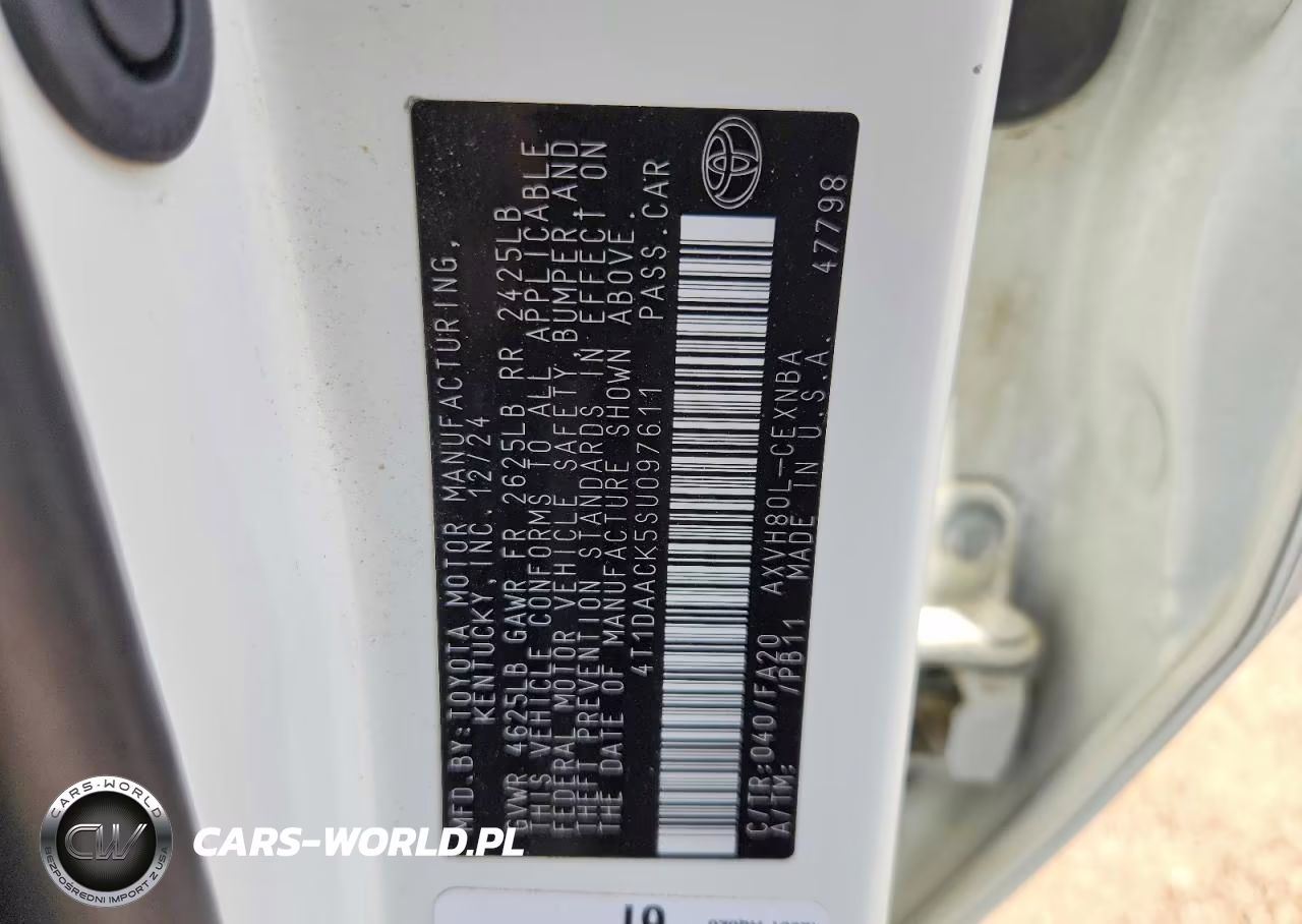2025 Toyota Camry Le VIN:4T1DAACK5SU097611 - 13