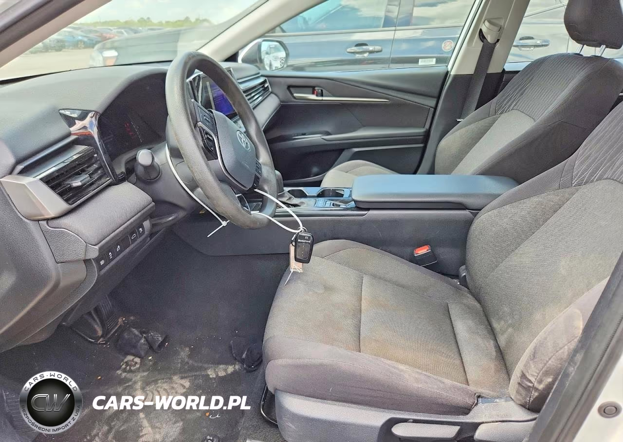 2025 Toyota Camry Le VIN:4T1DAACK5SU097611 - 7