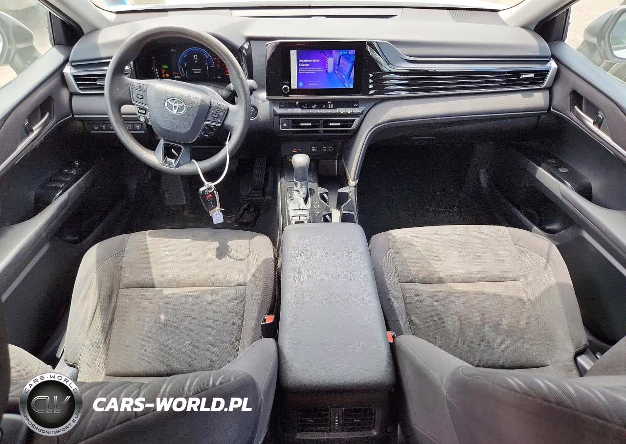 2025 Toyota Camry Le VIN:4T1DAACK5SU097611 - 8