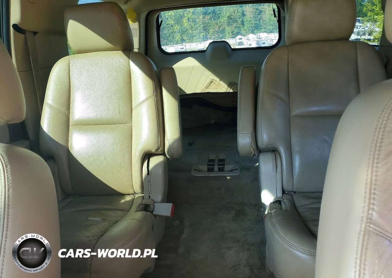 2011 Chevrolet Suburban C1500 Ltz VIN:1GNSCKE08BR336411 - 10