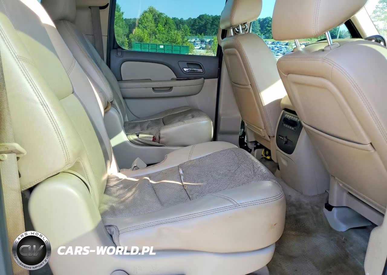 2011 Chevrolet Suburban C1500 Ltz VIN:1GNSCKE08BR336411 - 11