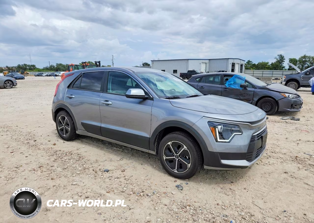2026 Kia Niro Lx VIN:KNDCP3LE9T5362238 - 4