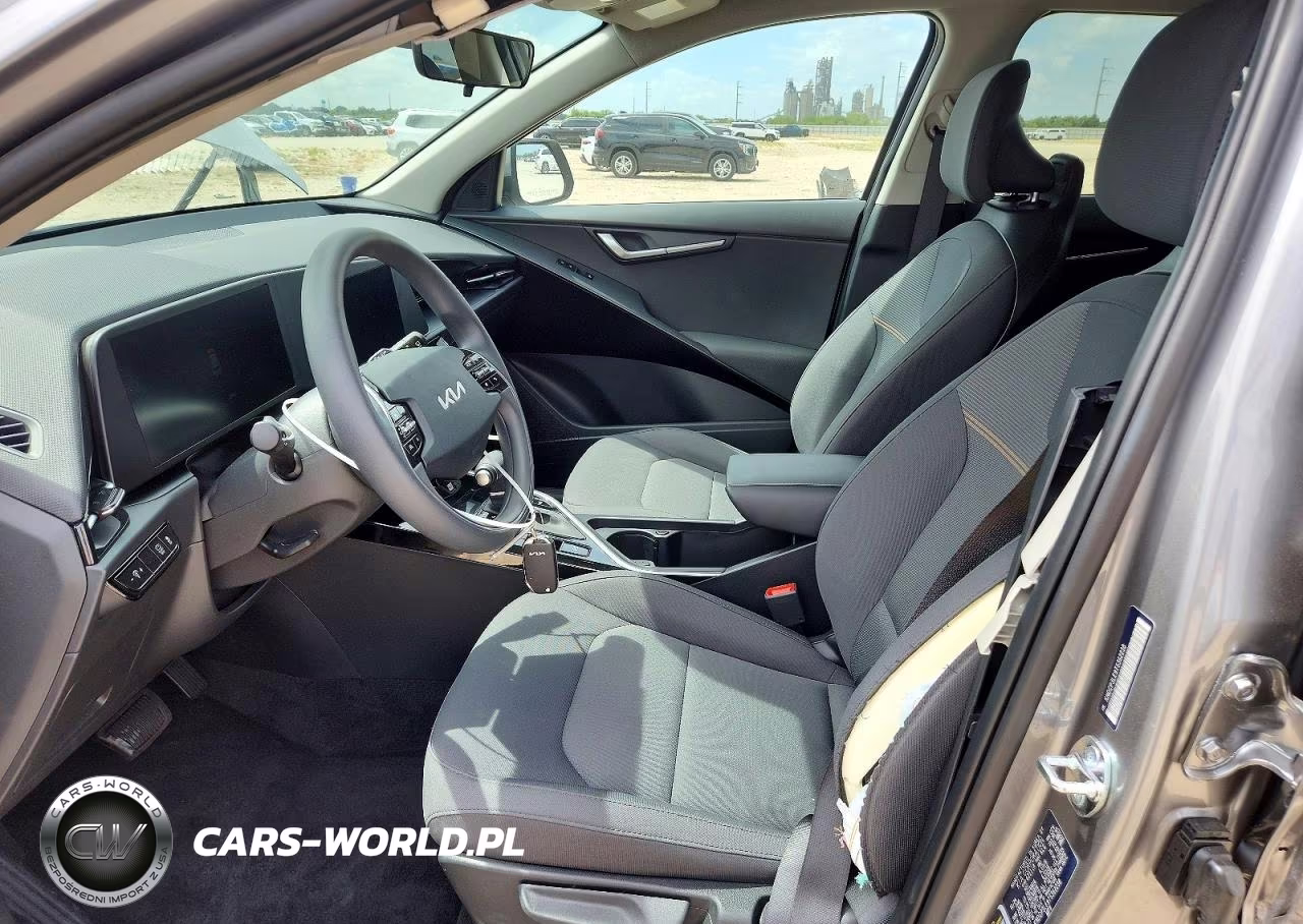 2026 Kia Niro Lx VIN:KNDCP3LE9T5362238 - 7