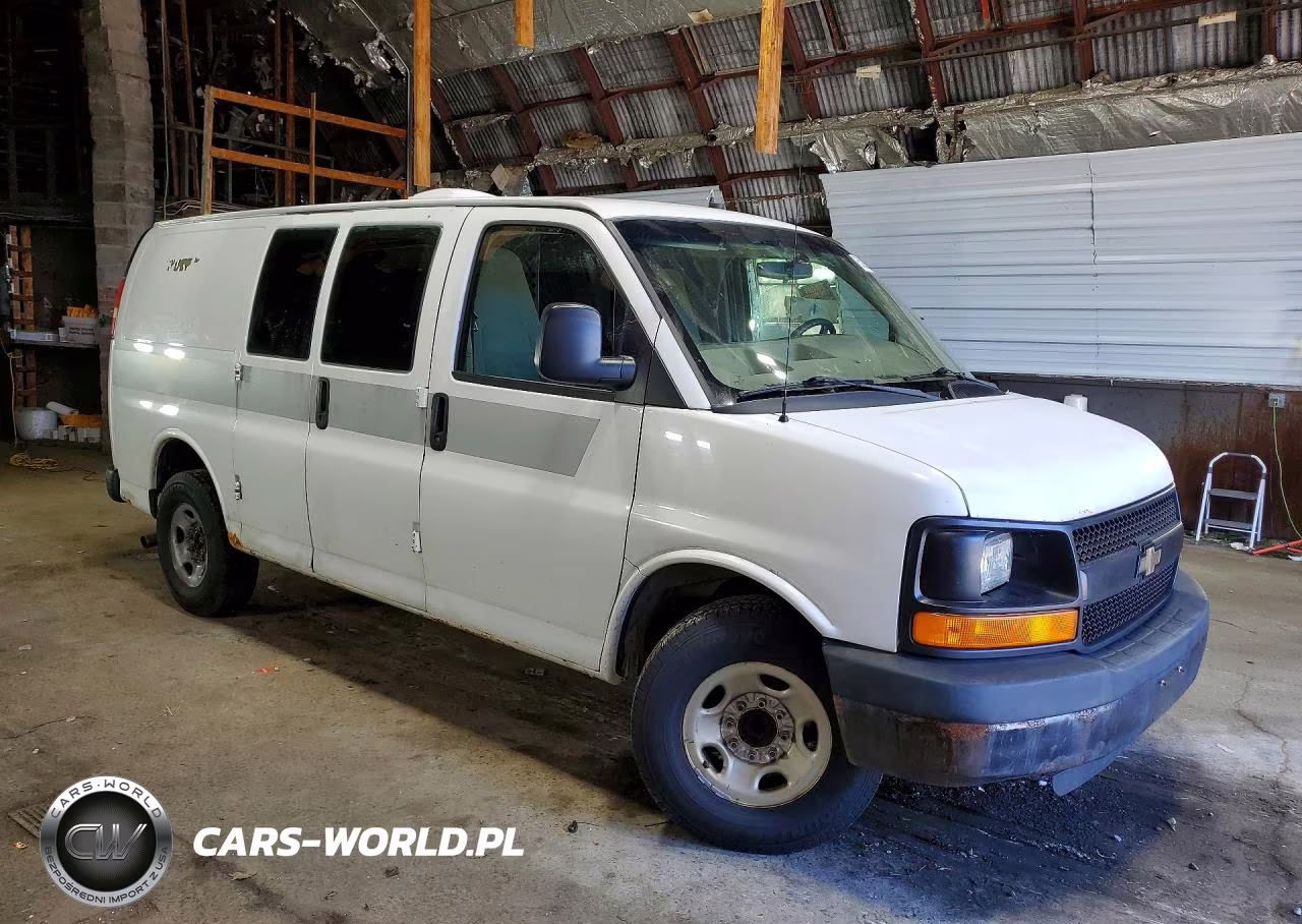 2011 Chevrolet Express G2500 VIN:1GCWGFCA4B1128915 - 4