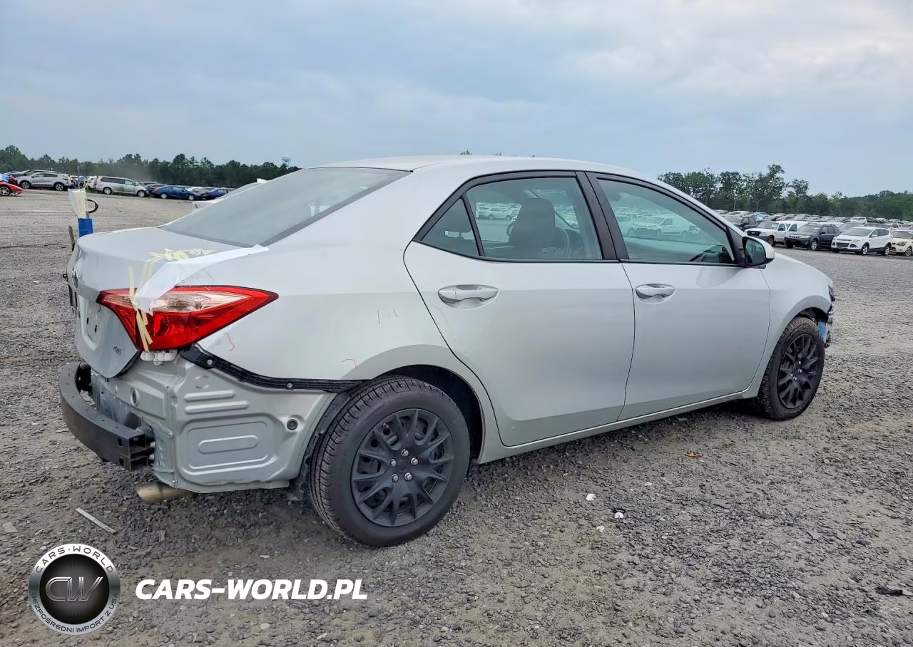 2019 Toyota Corolla Le VIN:2T1BURHE2KC143428 - 3