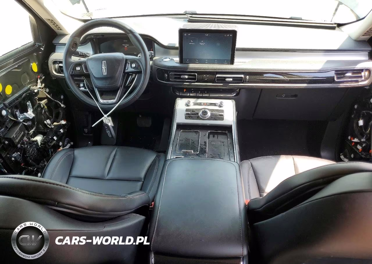 2023 Lincoln Aviator VIN:5LM5J6XC1PGL27149 - 8