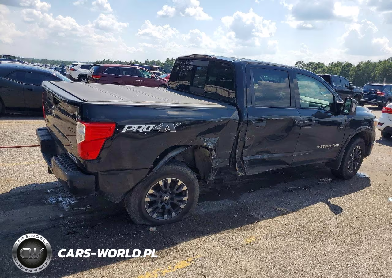 2018 Nissan Titan Pro-4X VIN:1N6AA1E5XJN511924 - 3