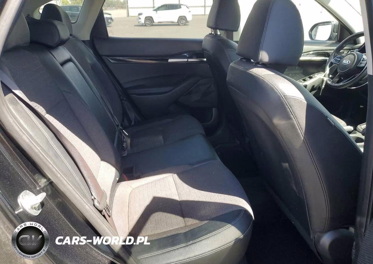 2021 Kia Seltos S VIN:KNDEU2AA2M7141663 - 11
