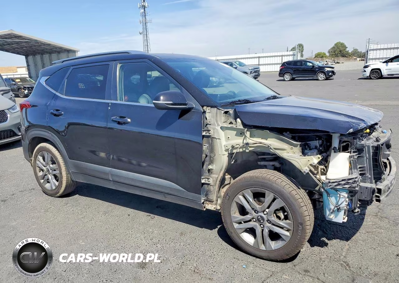 2021 Kia Seltos S VIN:KNDEU2AA2M7141663 - 4