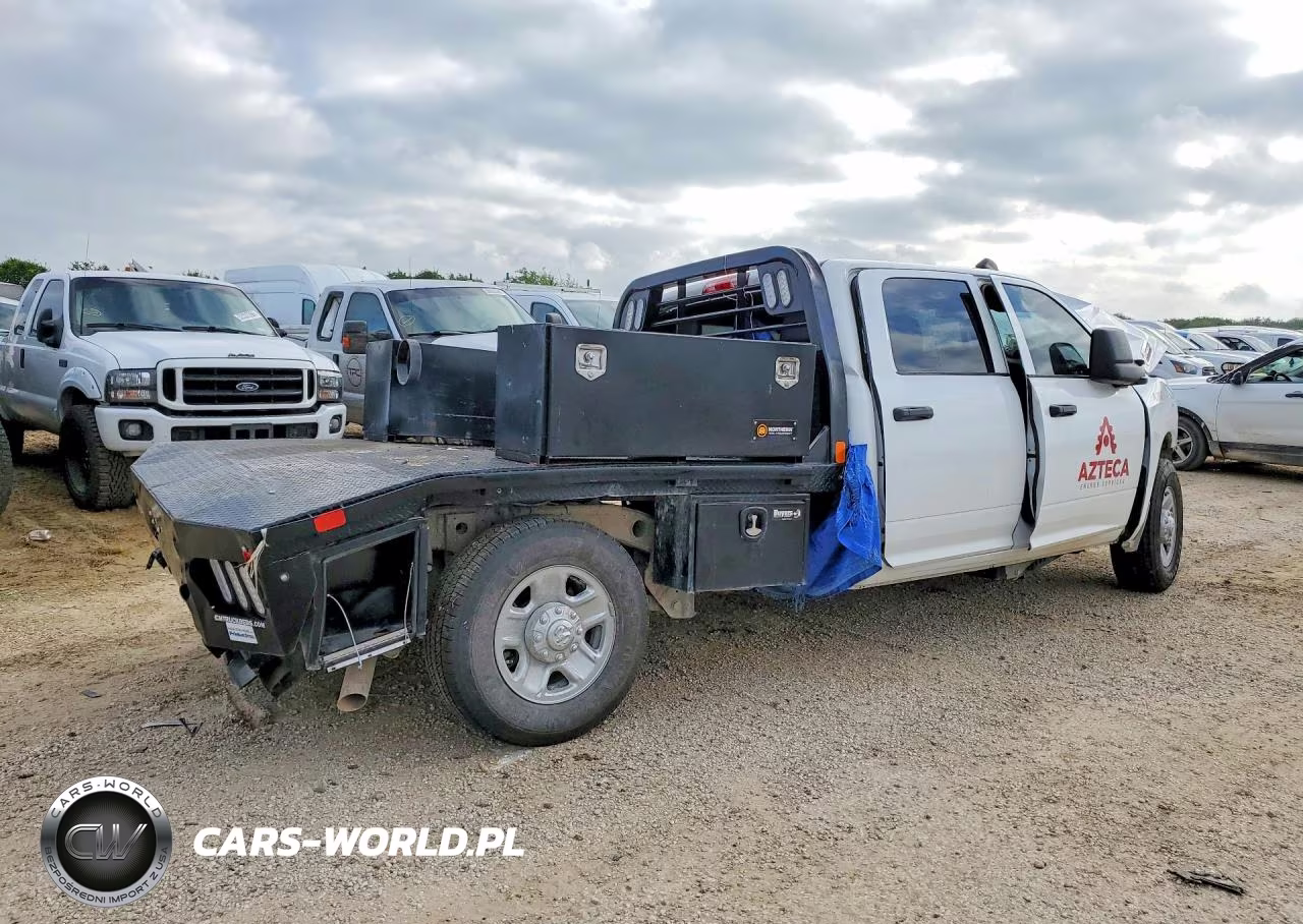 2025 Ram 2500 Tradesman VIN:3C6UR5HJ2SG557547 - 3