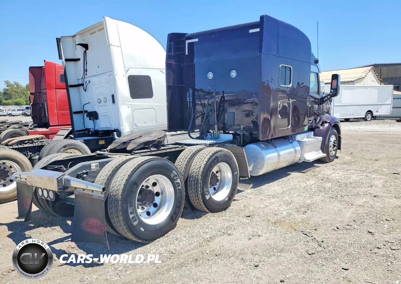 2015 Peterbilt 579 VIN:1XPBD49X9FD260059 - 3