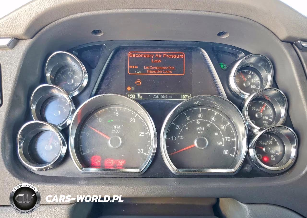 2015 Peterbilt 579 VIN:1XPBD49X9FD260059 - 9