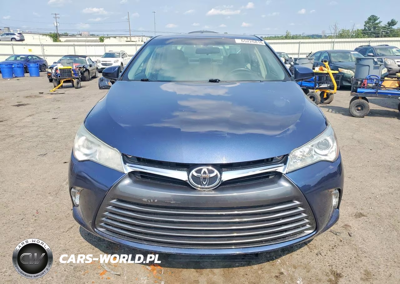 2016 Toyota Camry Le VIN:4T4BF1FK2GR571810 - 5