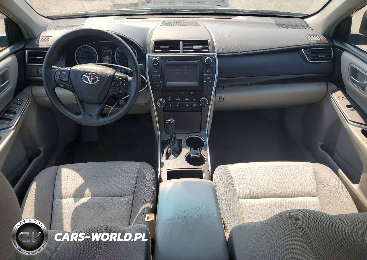 2016 Toyota Camry Le VIN:4T4BF1FK2GR571810 - 8