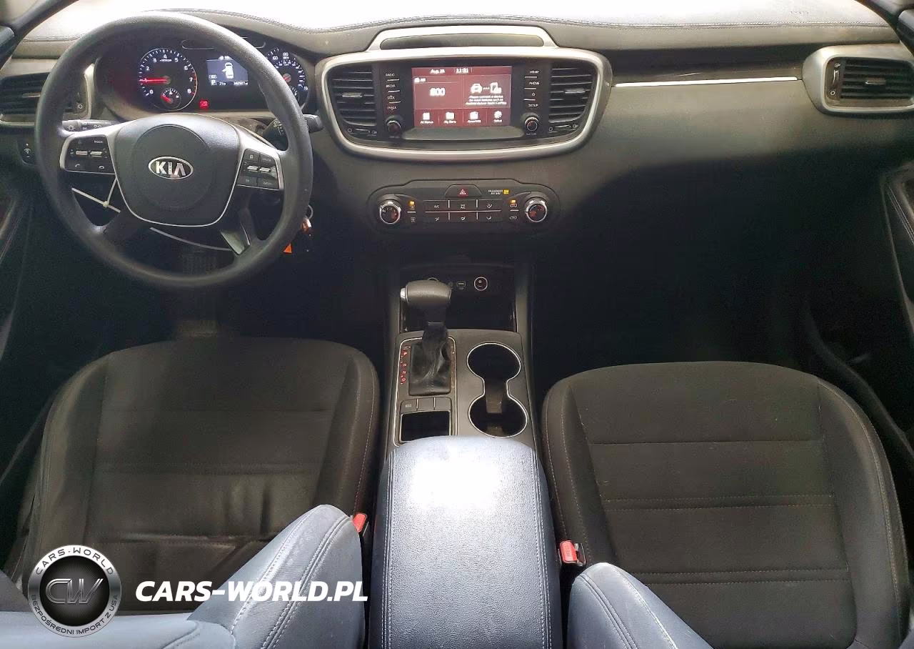 2019 Kia Sorento L VIN:5XYPG4A35KG479409 - 8