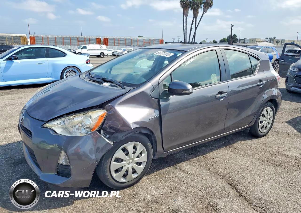 2014 Toyota Prius C Three