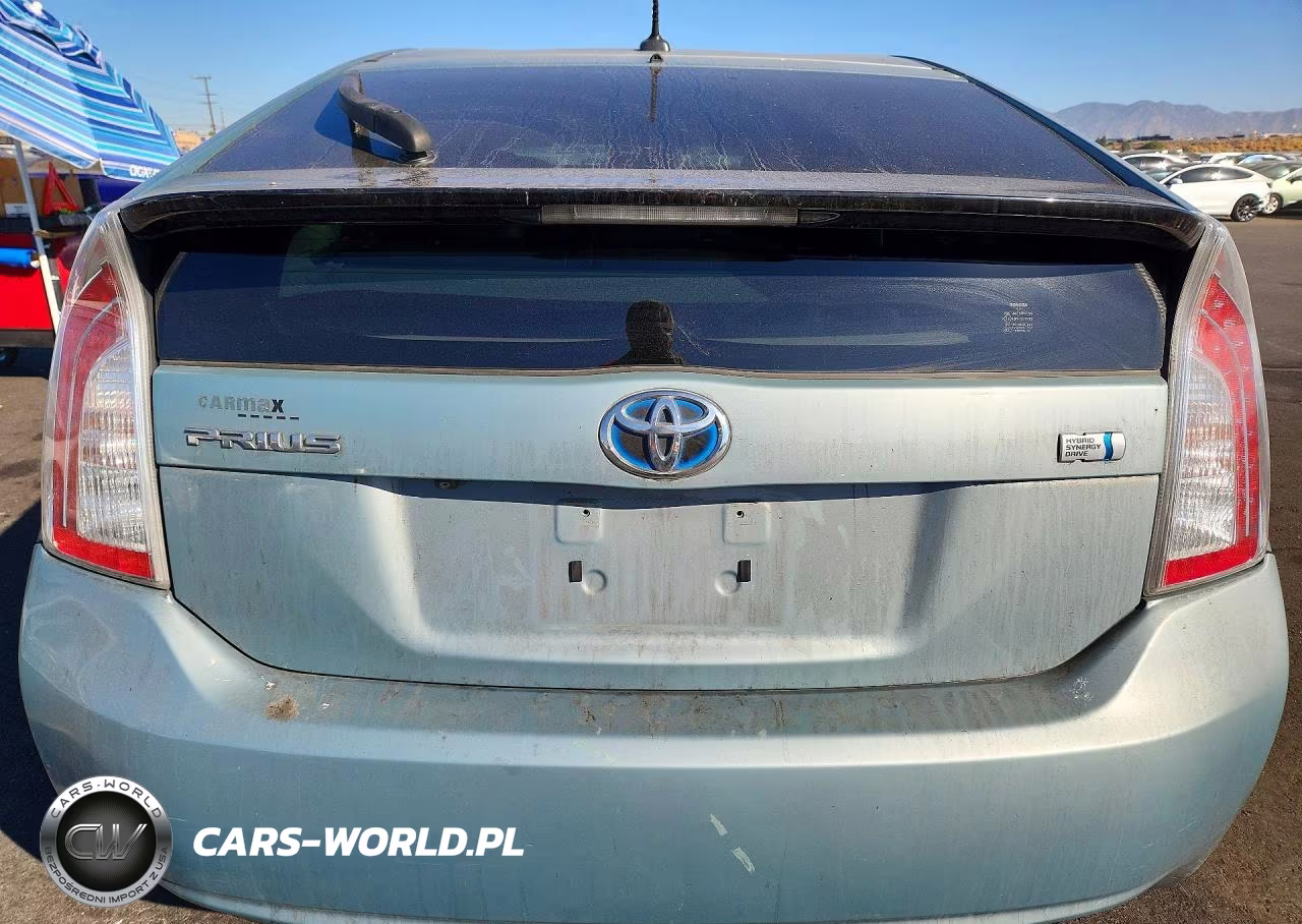 2013 Toyota Prius Four VIN:JTDKN3DU3D1677570 - 6