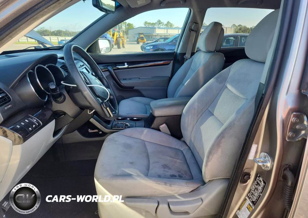 2011 Kia Sorento Lx VIN:5XYKT3A13BG111728 - 7