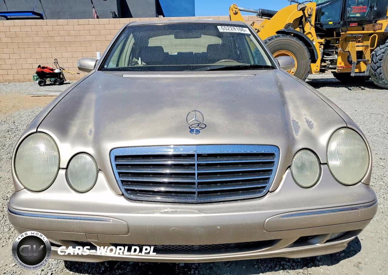 2000 Mercedes-Benz E 320 VIN:WDBJF65J1YB164220 - 5