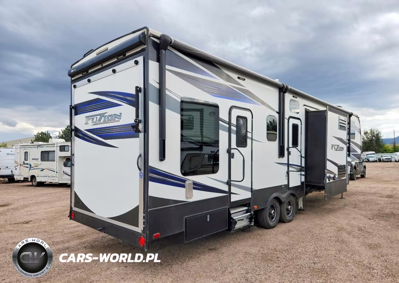 2018 Keystone Fuzion Camper VIN:4YDF38421JF811006 - 4