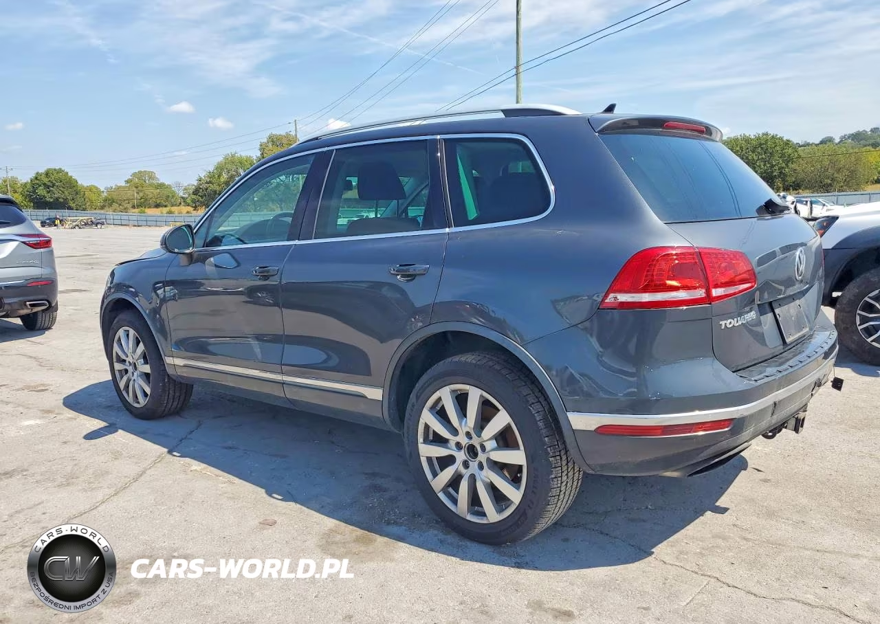 2015 Volkswagen Touareg V6 VIN:WVGEF9BP8FD005561 - 2