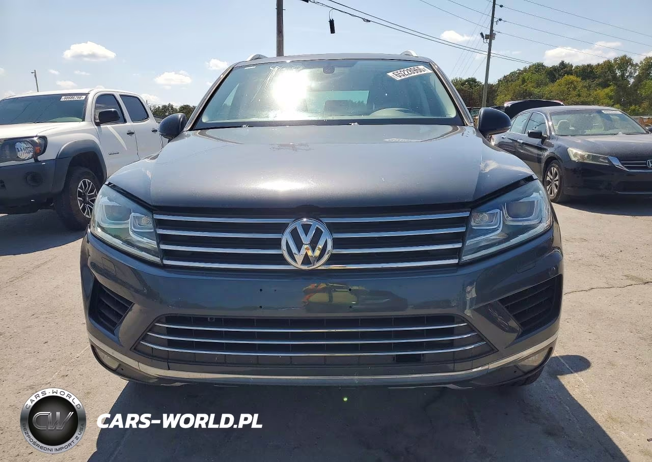 2015 Volkswagen Touareg V6 VIN:WVGEF9BP8FD005561 - 5