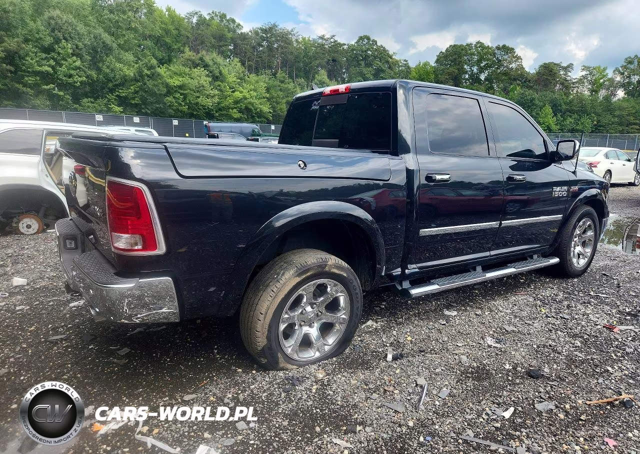 2016 Ram 1500 Laramie VIN:1C6RR7NT4GS171946 - 3